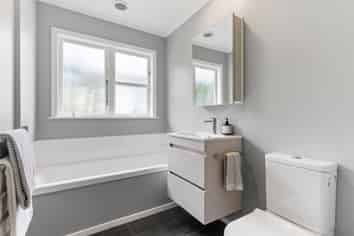 4 Arapiko Street, Johnsonville