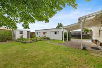 5 Clouston Crescent, Fenton Park