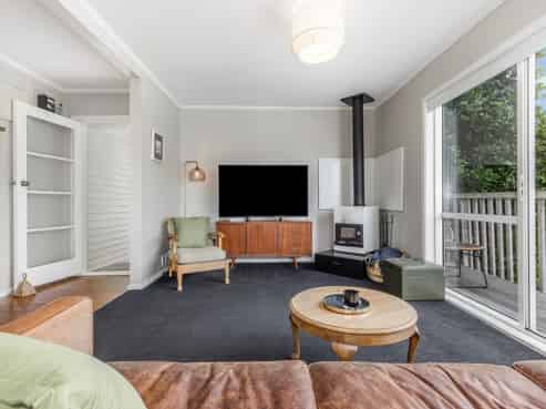 31 Airlie Road, Plimmerton