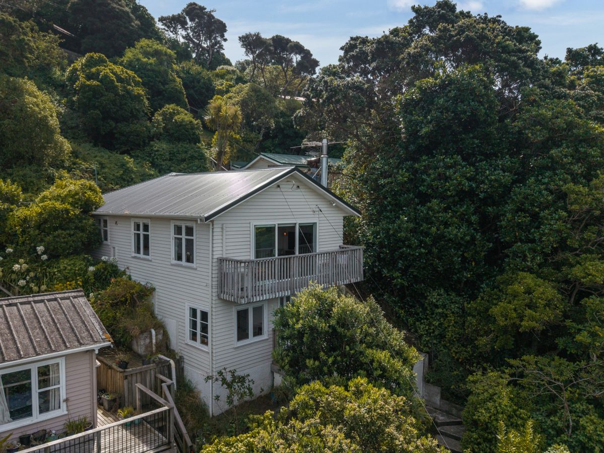 31 Airlie Road, Plimmerton, Porirua City, Wellington - Photo 1