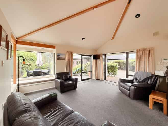 54 Hinekura Avenue, Taupo