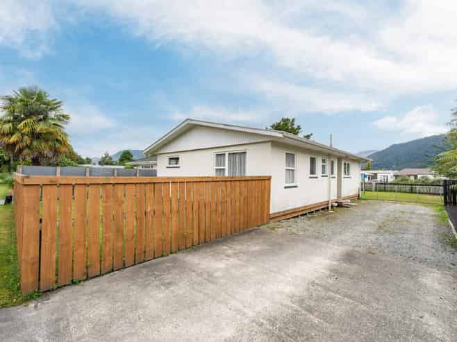 121 Fairfax Street, Murchison