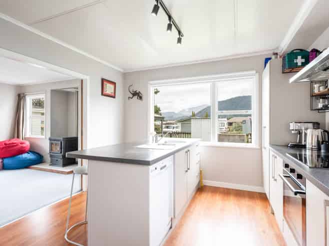 121 Fairfax Street, Murchison