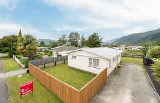 121 Fairfax Street, Murchison