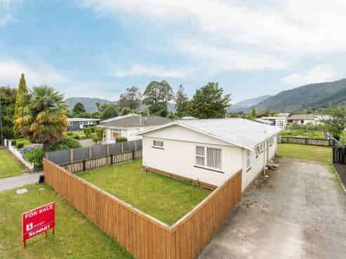 121 Fairfax Street, Murchison