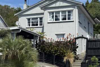 83 Washington Road, Washington Valley