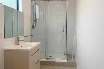 123 Great North Road, Kamo