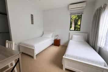 123 Great North Road, Kamo