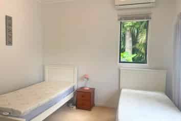 123 Great North Road, Kamo