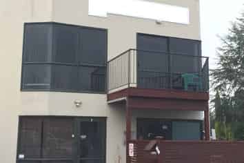 1/10 Airborne Road, Albany