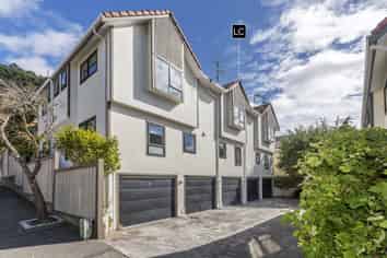 2/2 Goring Street, Thorndon