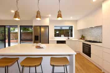 10 Haineswood Lane, UPPER RICCARTON