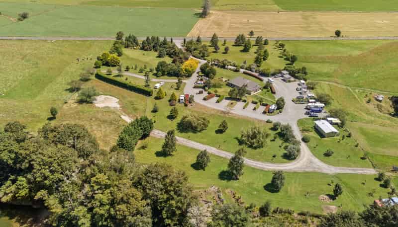 2595 Kawatiri-Murchison Highway, Longford