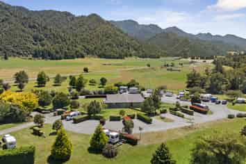 2595 Kawatiri-Murchison Highway, Longford