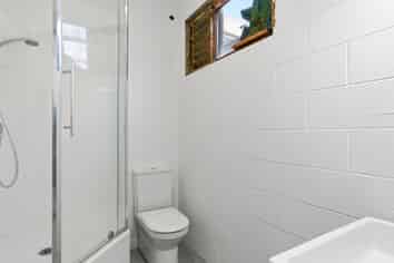 16/410 The Esplanade, Island Bay