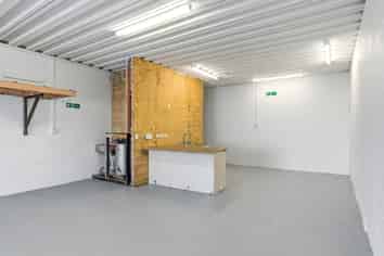 16/410 The Esplanade, Island Bay