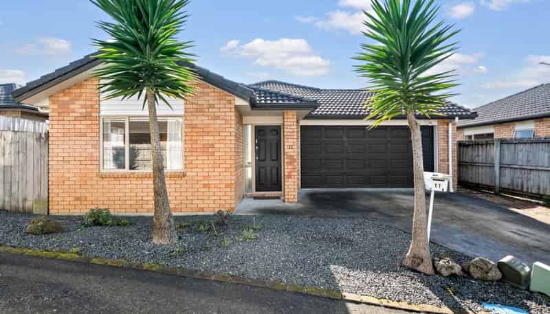 11 Manning Rise, Flat Bush