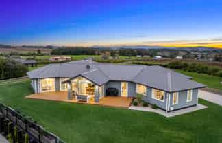 4 Kerr Crescent, Patumahoe