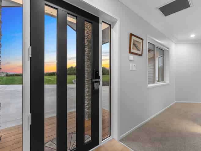 4 Kerr Crescent, Patumahoe