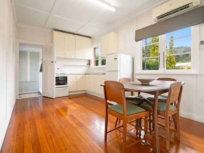 4C Third Avenue, Avenues