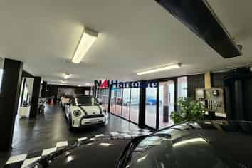 Fantastic Trade Retail Opportunity - Link Drive 