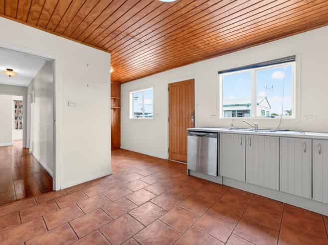 19 Buchanan Road, Kingseat