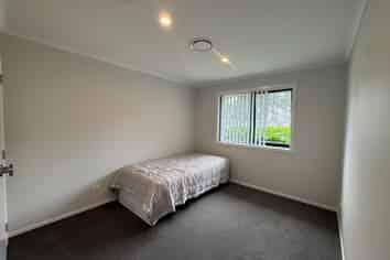 8 Rayner Lane, Marton