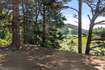 851 Makara Road, Makara