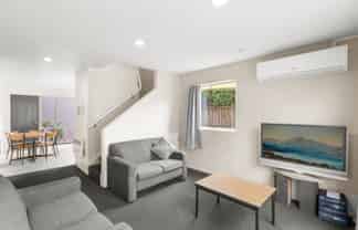 2/340 Lincoln Road, Addington