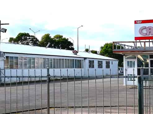 Prominent Yard for Lease  Wairau Valley