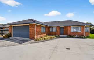 23 Raabia Close, Parakai, Helensville