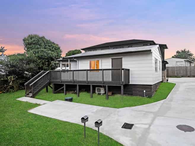 10 Ohira Place, Henderson