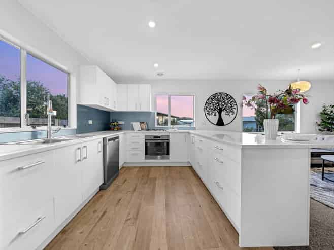 10 Ohira Place, Henderson