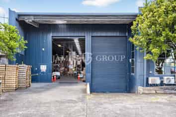 EXPANSIVE WAREHOUSE WITH OFFICE SPACE