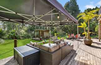 16 Jack Barry Road, Waitoki