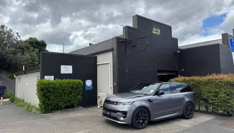 23 Kalmia, Ellerslie