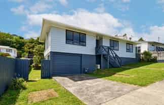 27 Invercargill Drive, Kelson
