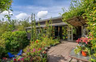 24 Cross Street, Raglan