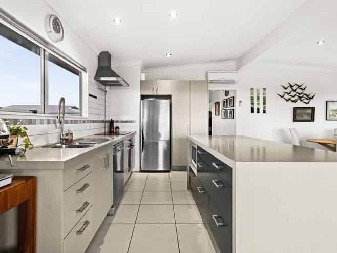 1/7 The Esplanade, Westshore