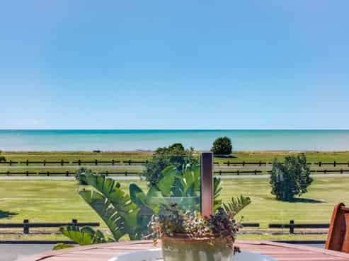 1/7 The Esplanade, Westshore