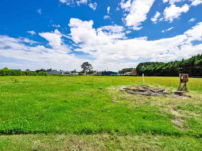 700 and 70 Tweed Street, Newfield