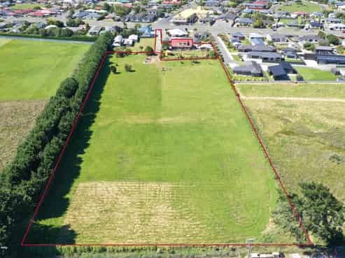 700 and 70 Tweed Street, Newfield