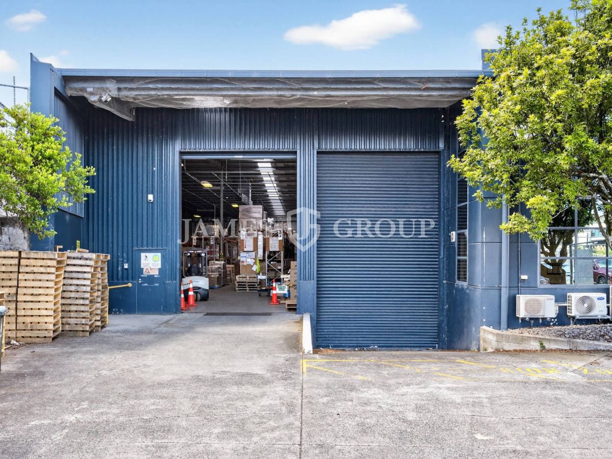 CENTRAL WAREHOUSE WITH OFFICE - Ansicht 5
