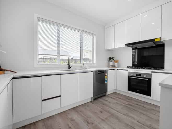 47 Trewern Avenue, Chartwell