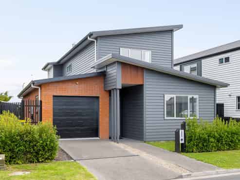 47 Trewern Avenue, Greenhill Park