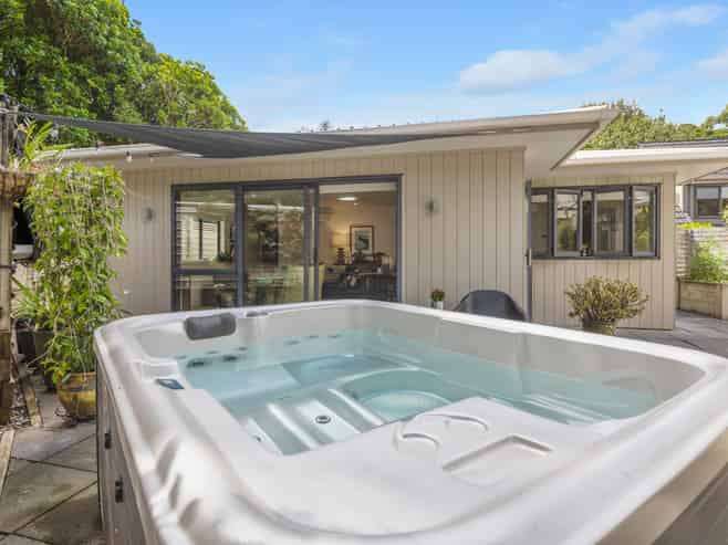 55F Karina Road, Merrilands