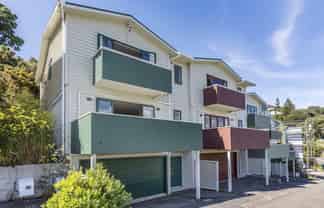 6 Mitika Way, Strathmore Park