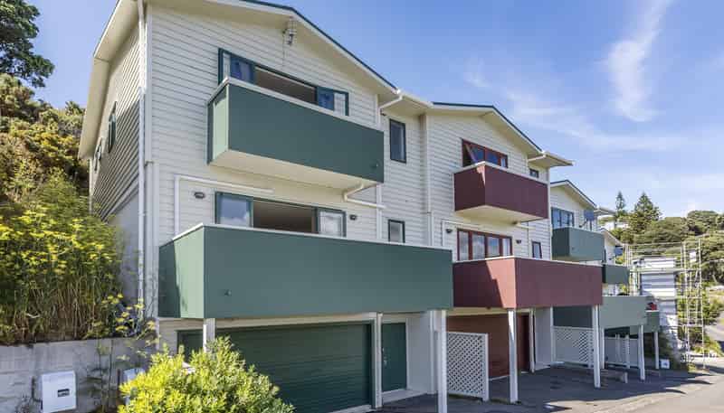 6 Mitika Way, Strathmore Park