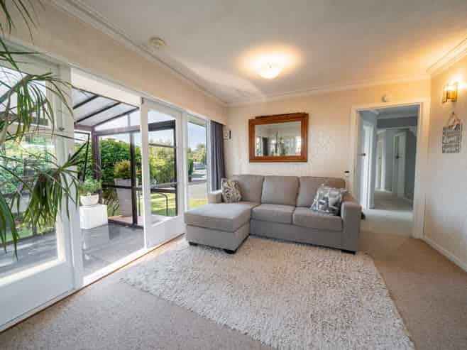 212 Albert Crescent, Gladstone