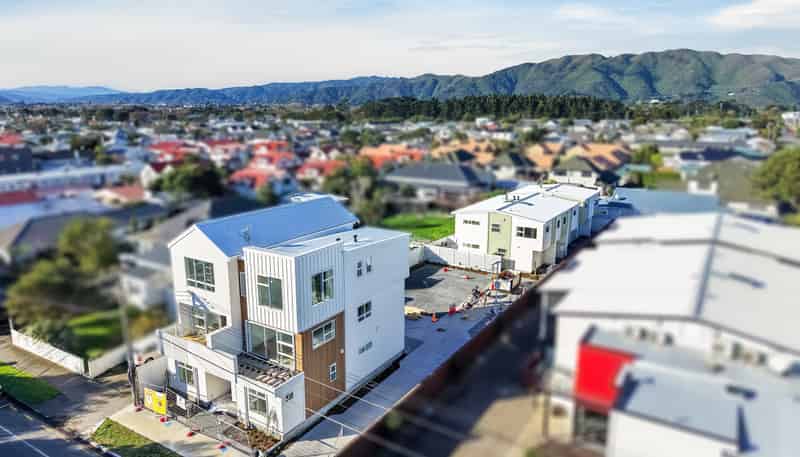 2/46 Cuba Street, Petone